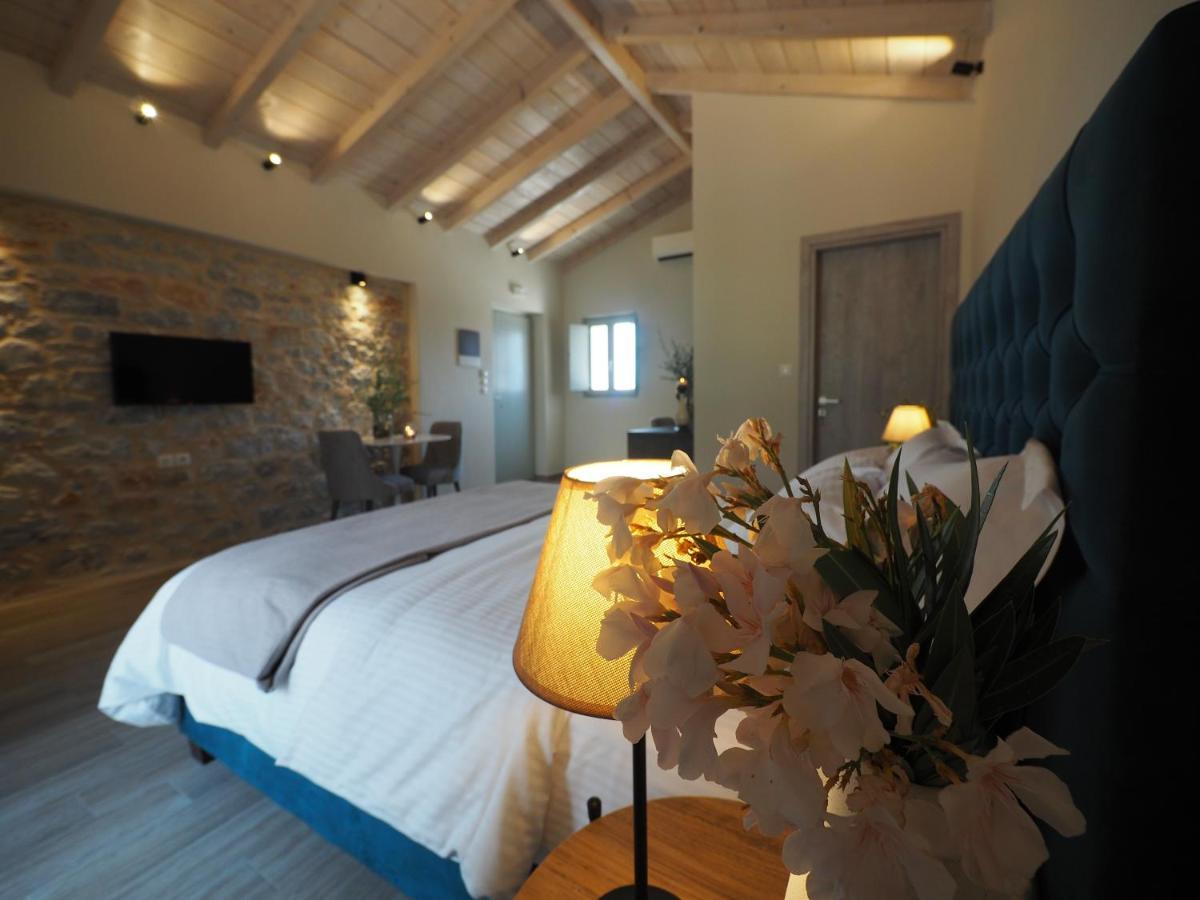 Terra Di Pietra Exclusive Suites & Apartments Areopoli Eksteriør billede