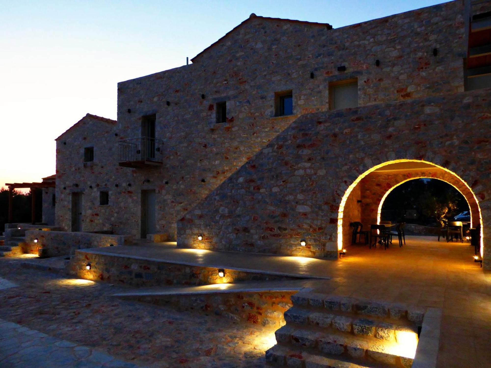 Terra Di Pietra Exclusive Suites & Apartments Areopoli Eksteriør billede