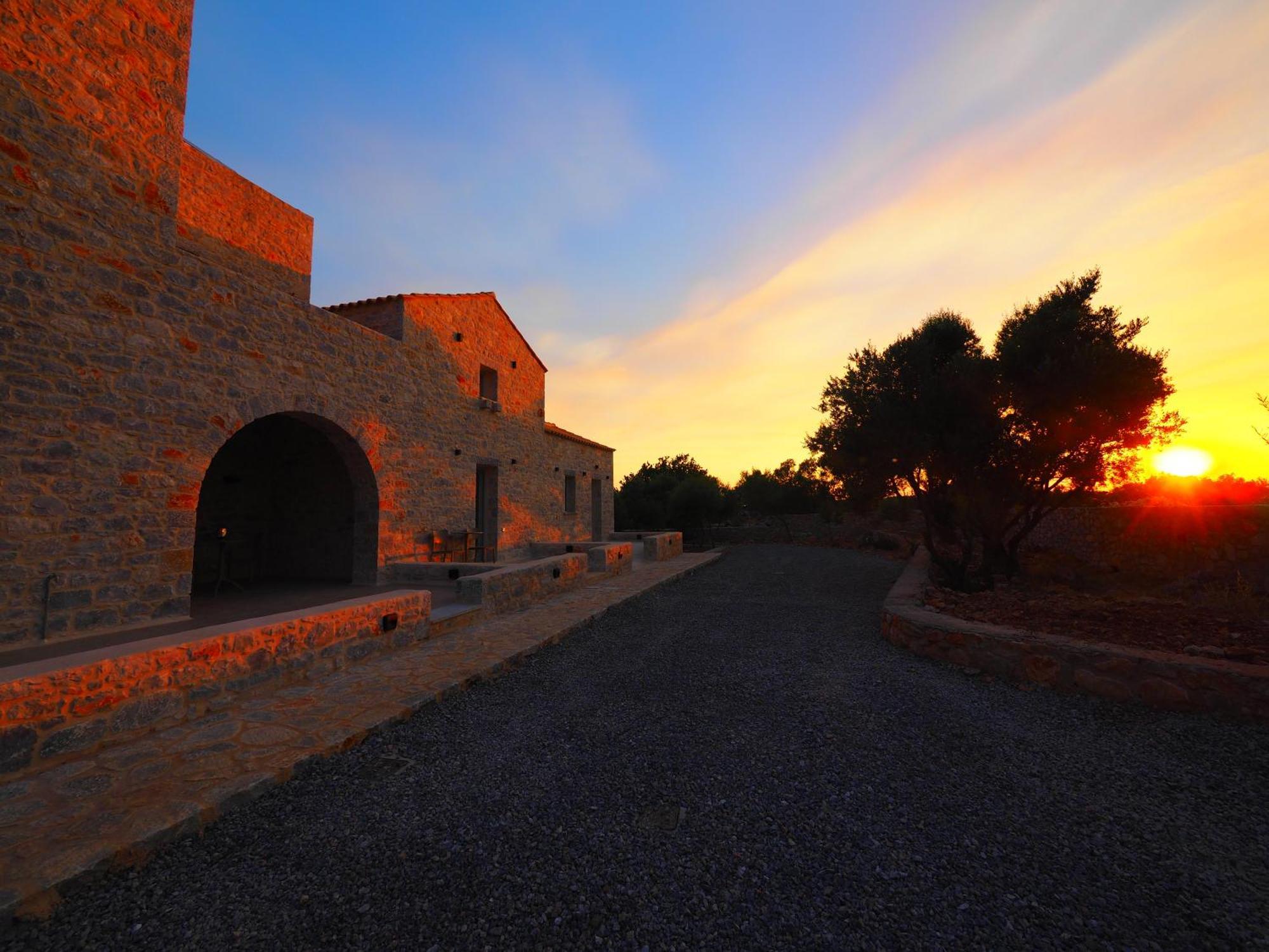 Terra Di Pietra Exclusive Suites & Apartments Areopoli Eksteriør billede