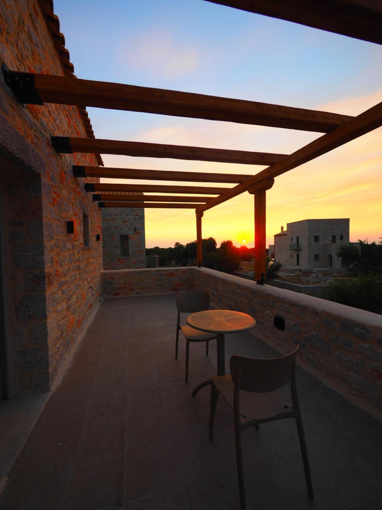 Terra Di Pietra Exclusive Suites & Apartments Areopoli Eksteriør billede