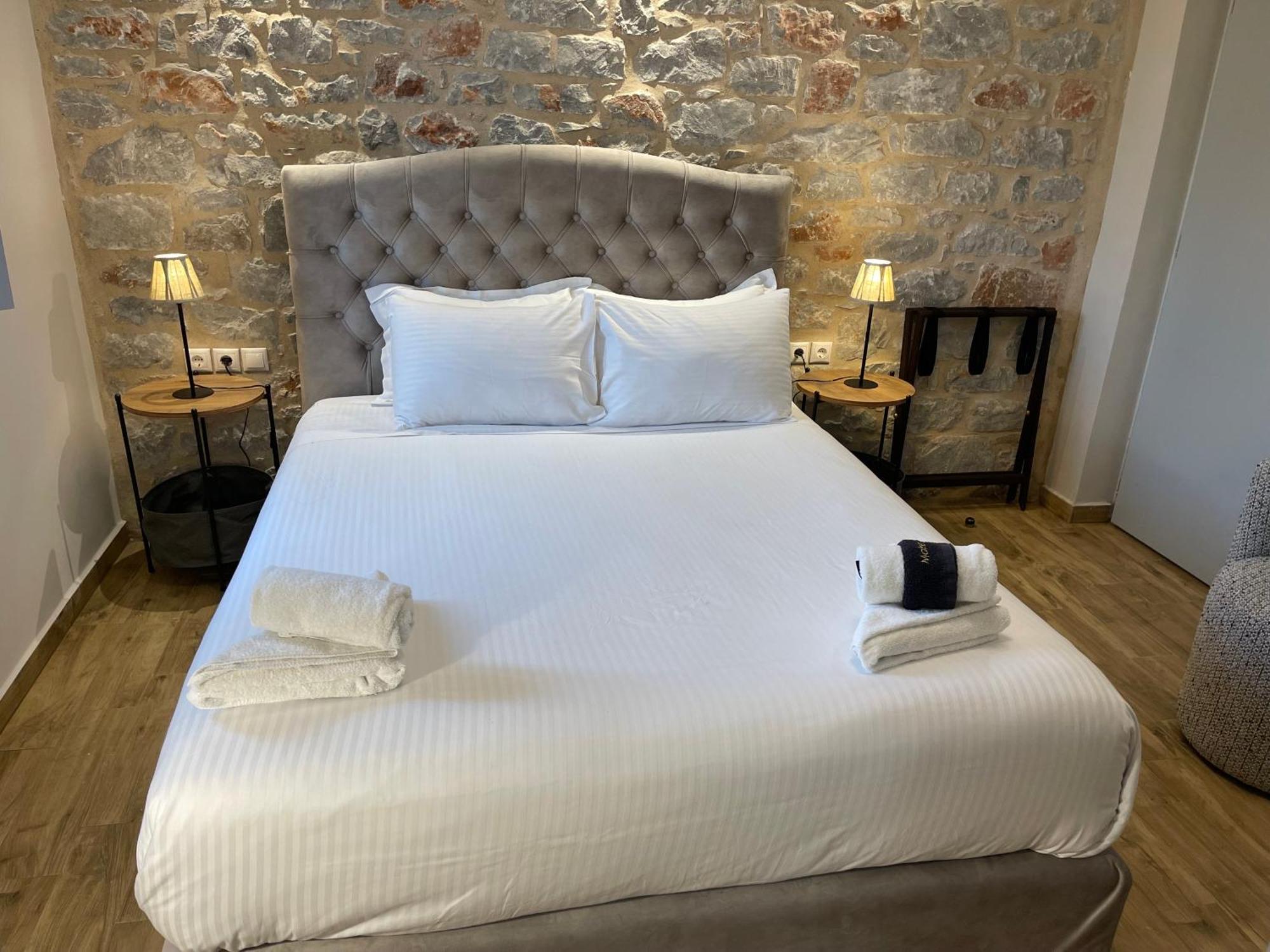 Terra Di Pietra Exclusive Suites & Apartments Areopoli Eksteriør billede